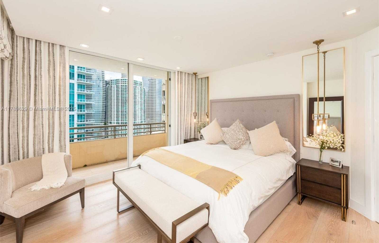 Small Image of 888 BRICKELL KEY DR #2501, Miami Number 15