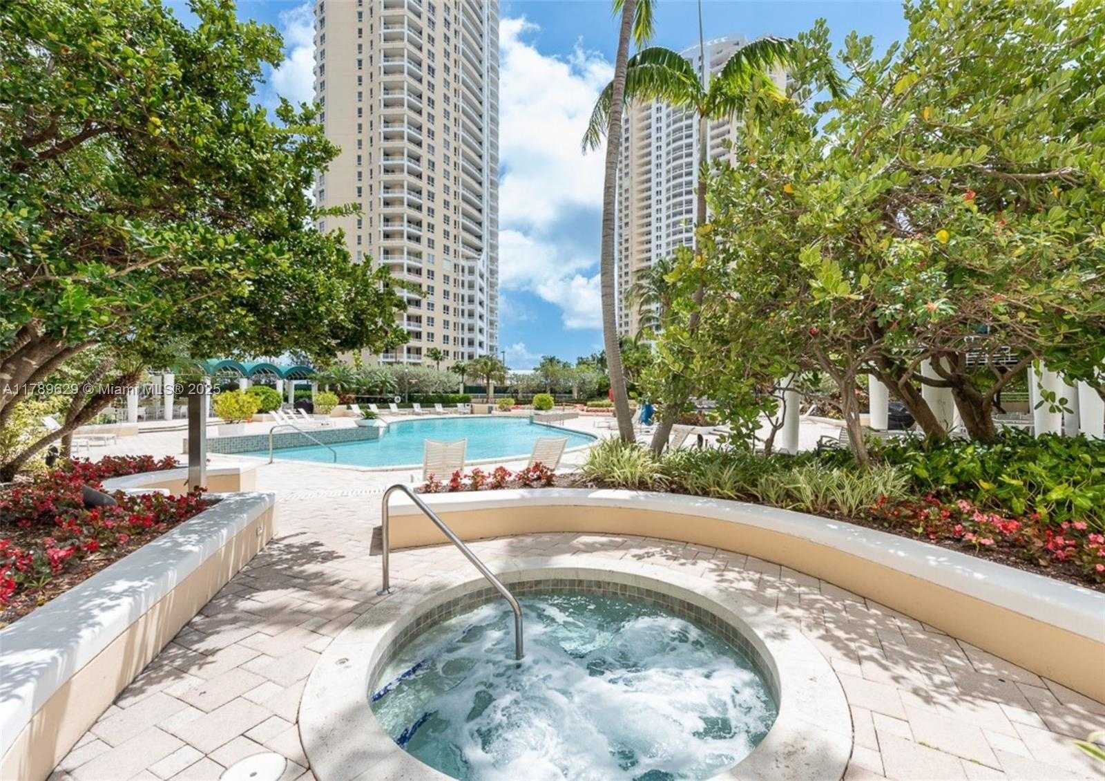 Small Image of 888 BRICKELL KEY DR #2501, Miami Number 28