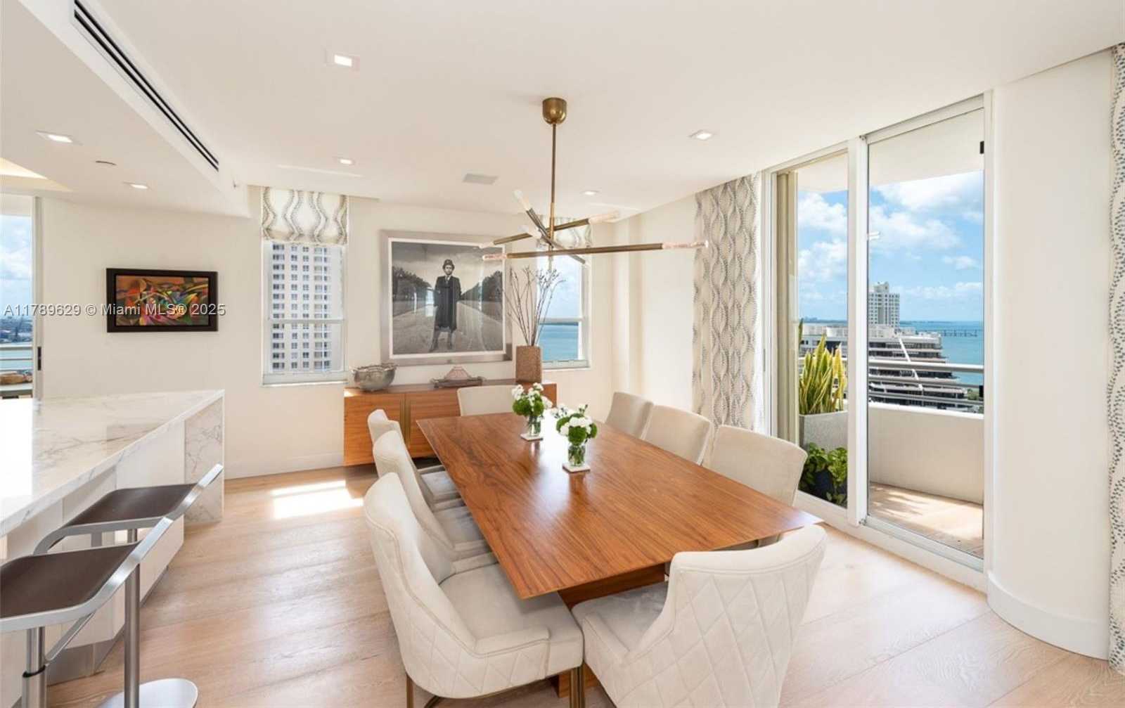 Small Image of 888 BRICKELL KEY DR #2501, Miami Number 3