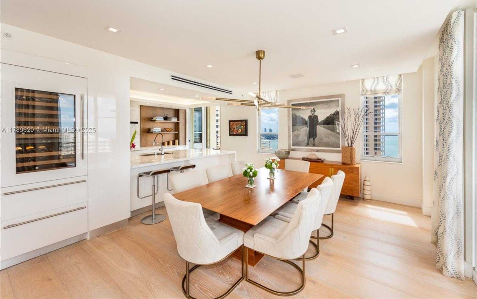 Small Image of 888 BRICKELL KEY DR #2501, Miami Number 4