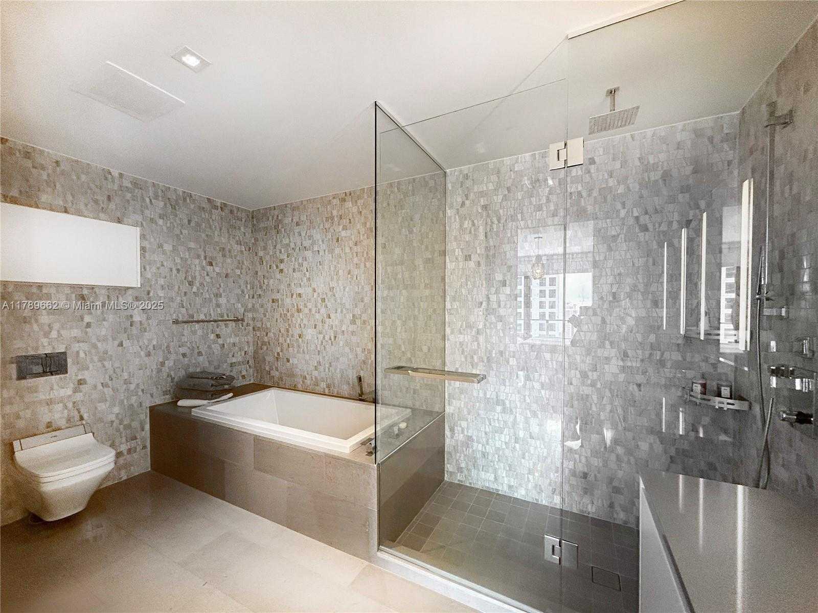 Small Image of 68 SOUTH EAST 6TH ST #1903, Miami Number 14
