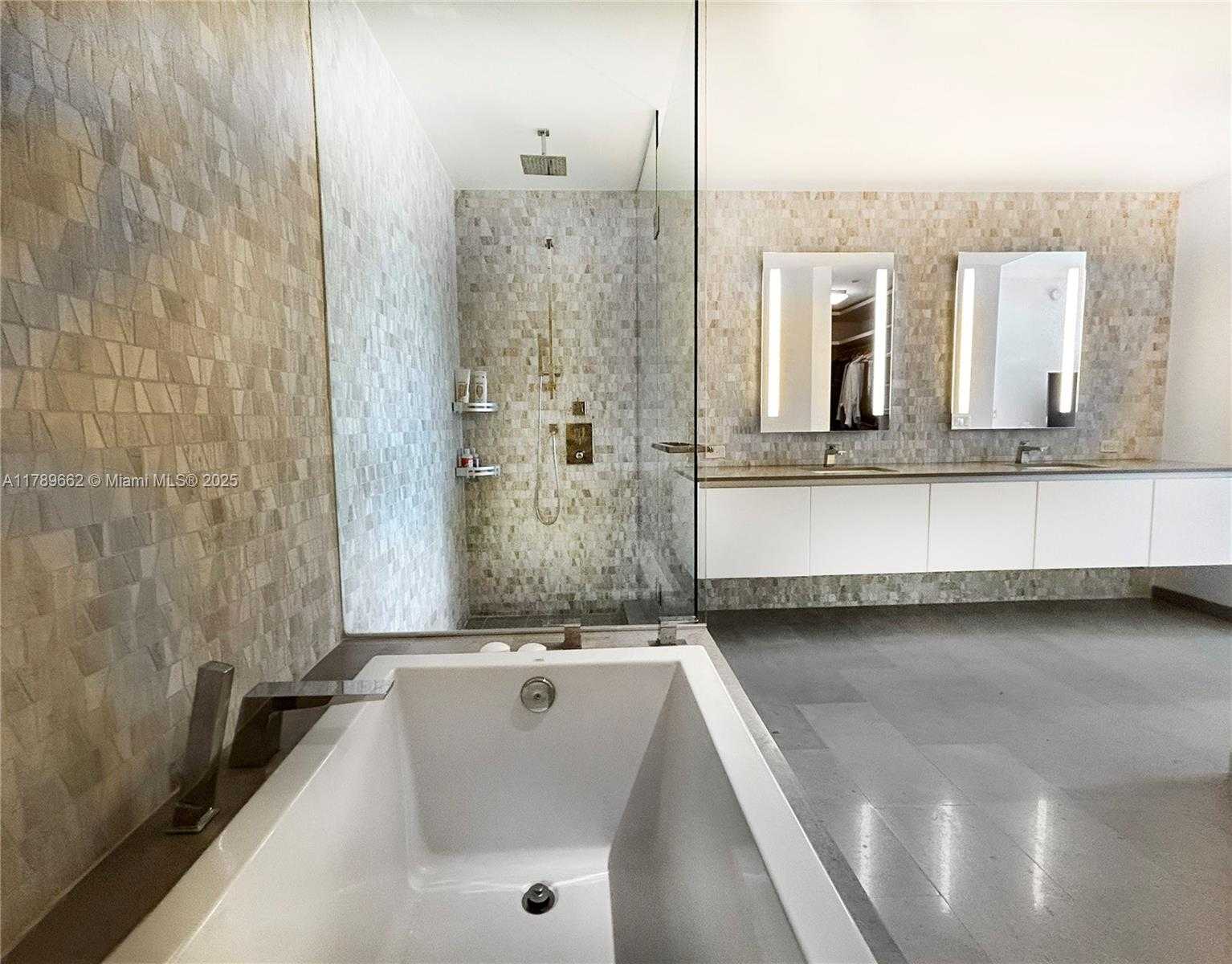 Small Image of 68 SOUTH EAST 6TH ST #1903, Miami Number 16