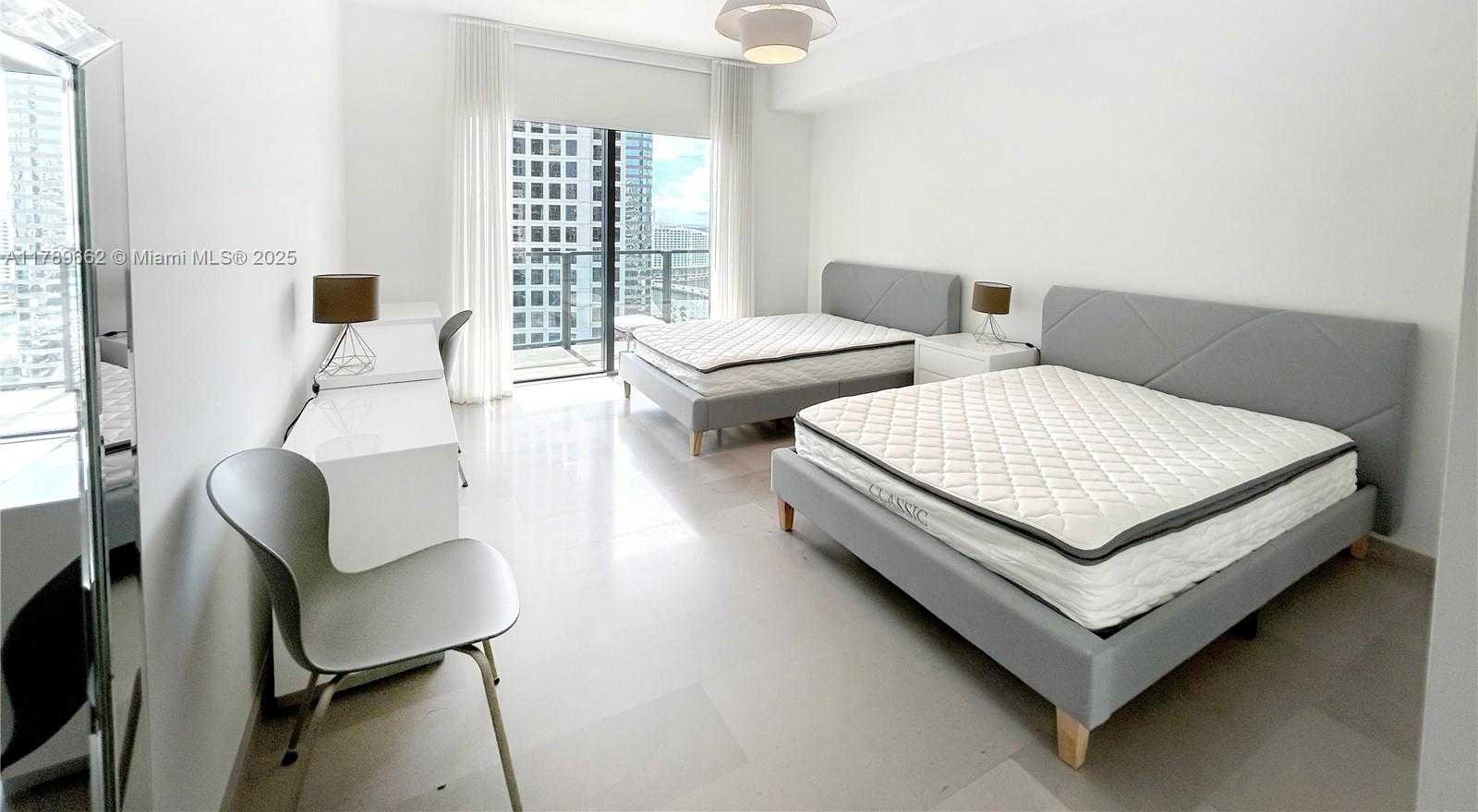 Small Image of 68 SOUTH EAST 6TH ST #1903, Miami Number 18