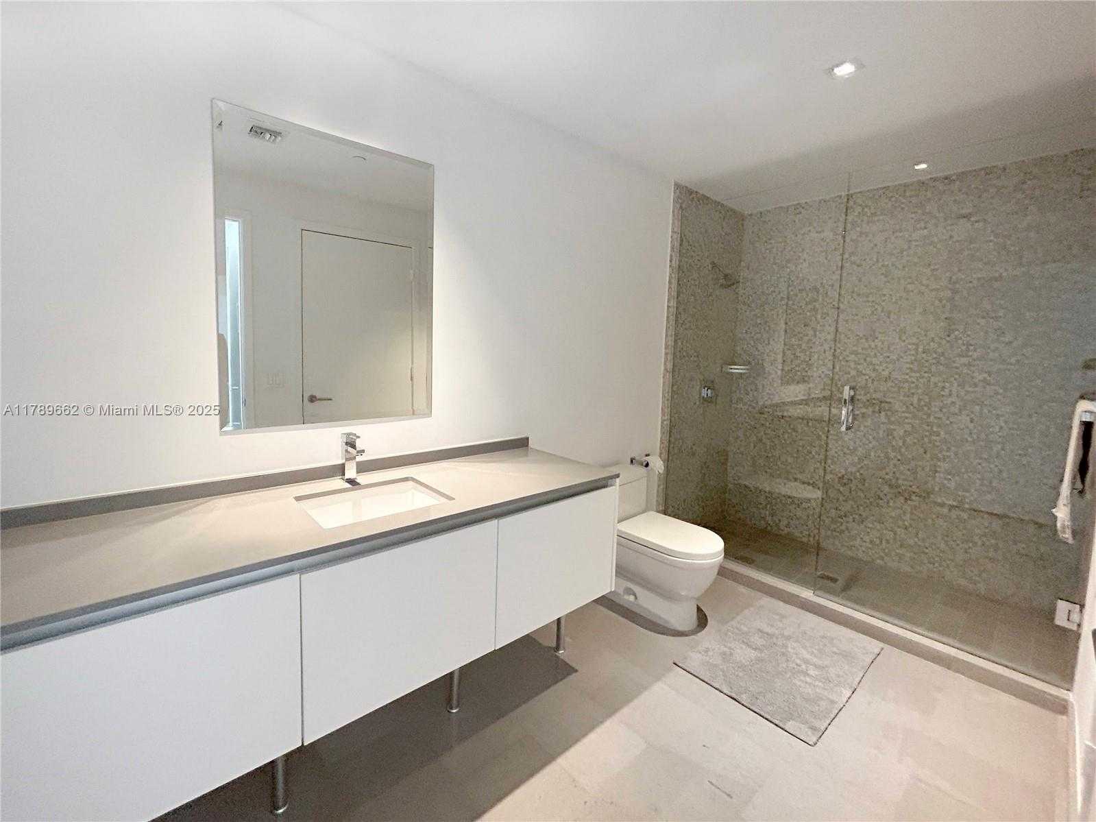 Small Image of 68 SOUTH EAST 6TH ST #1903, Miami Number 23
