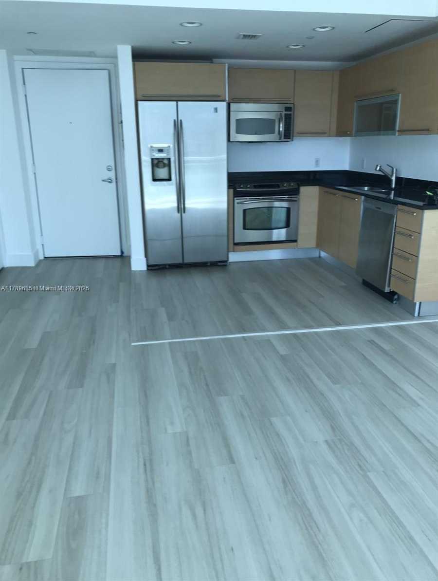 Small Image of 950 BRICKELL BAY #2209, Miami Number 13