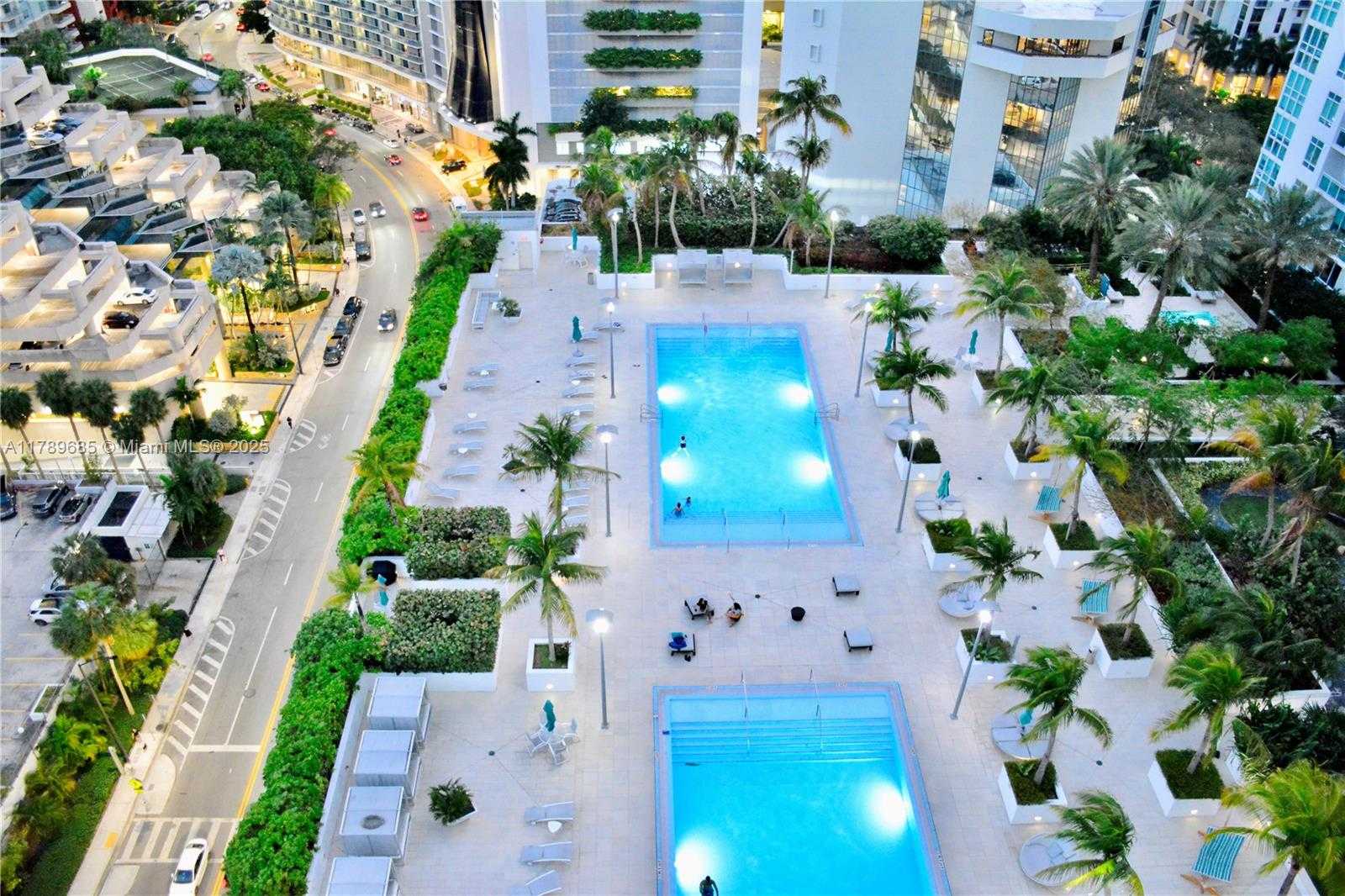 Small Image of 950 BRICKELL BAY #2209, Miami Number 16