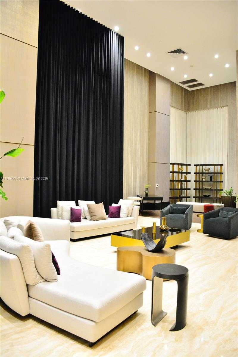 Small Image of 950 BRICKELL BAY #2209, Miami Number 4