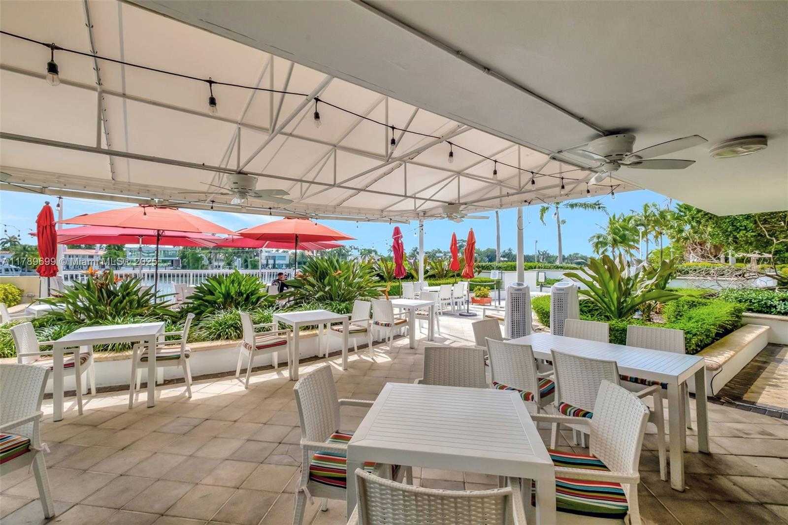 Small Image of 5600 COLLINS AVE #16F, Miami Beach Number 20