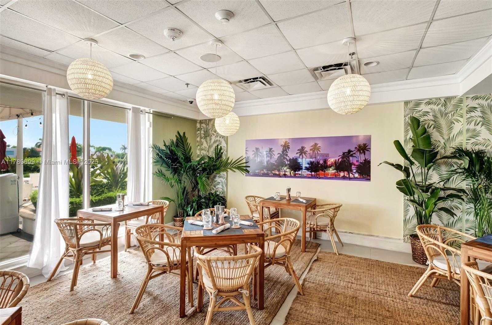 Small Image of 5600 COLLINS AVE #16F, Miami Beach Number 34