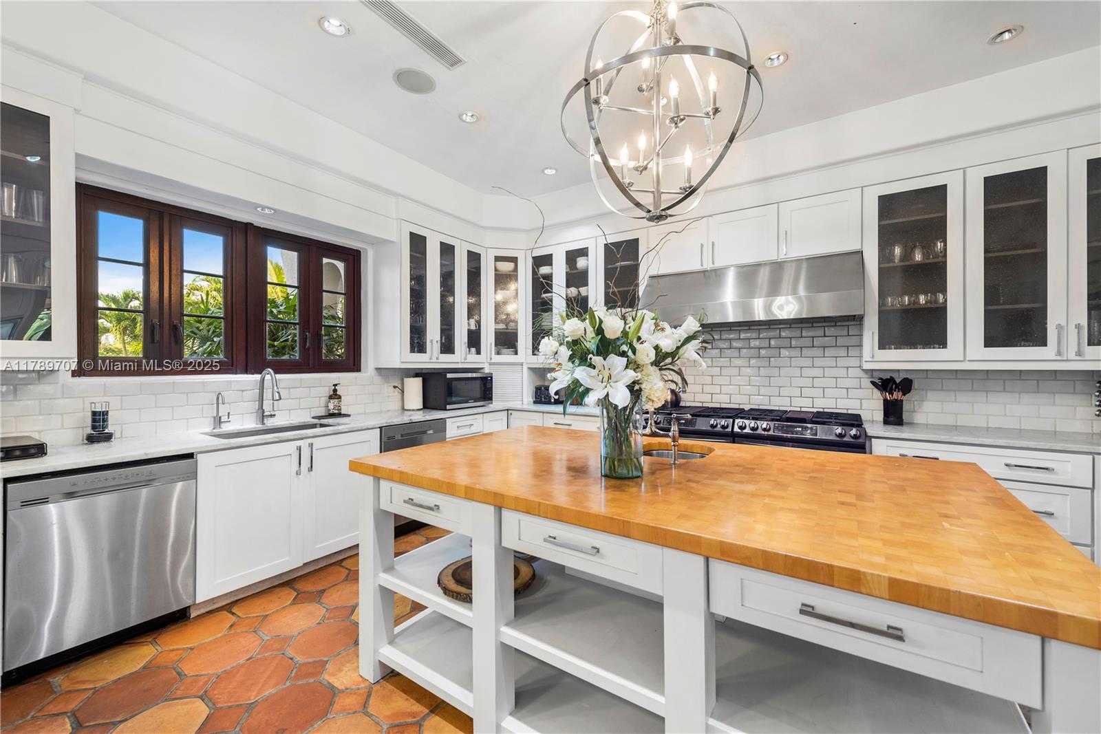 Small Image of 1201 NORTH EAST 83RD ST, Miami Number 18