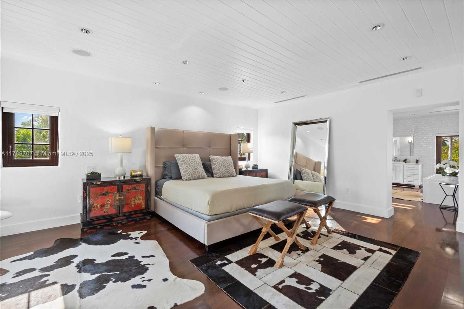 Small Image of 1201 NORTH EAST 83RD ST, Miami Number 25