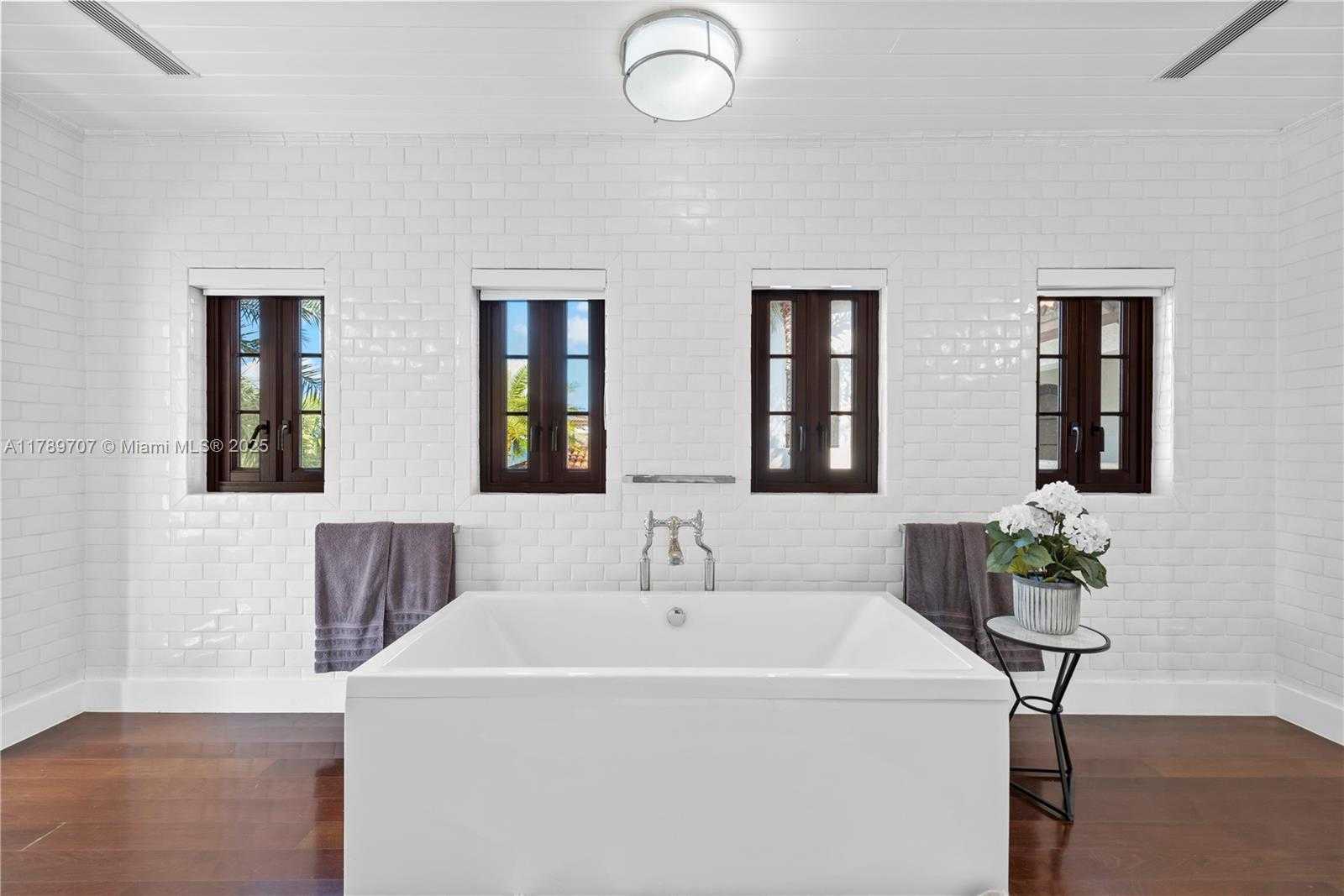 Small Image of 1201 NORTH EAST 83RD ST, Miami Number 33
