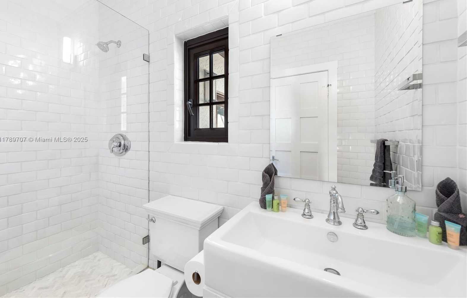 Small Image of 1201 NORTH EAST 83RD ST, Miami Number 48