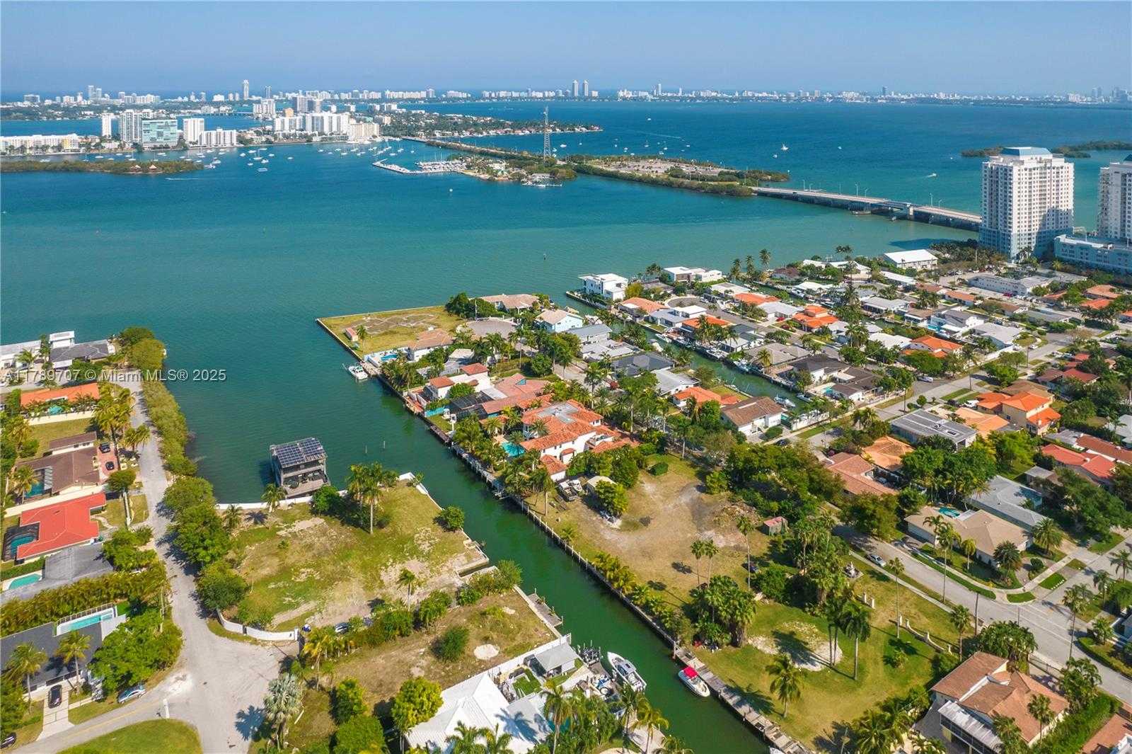 Small Image of 1201 NORTH EAST 83RD ST, Miami Number 54