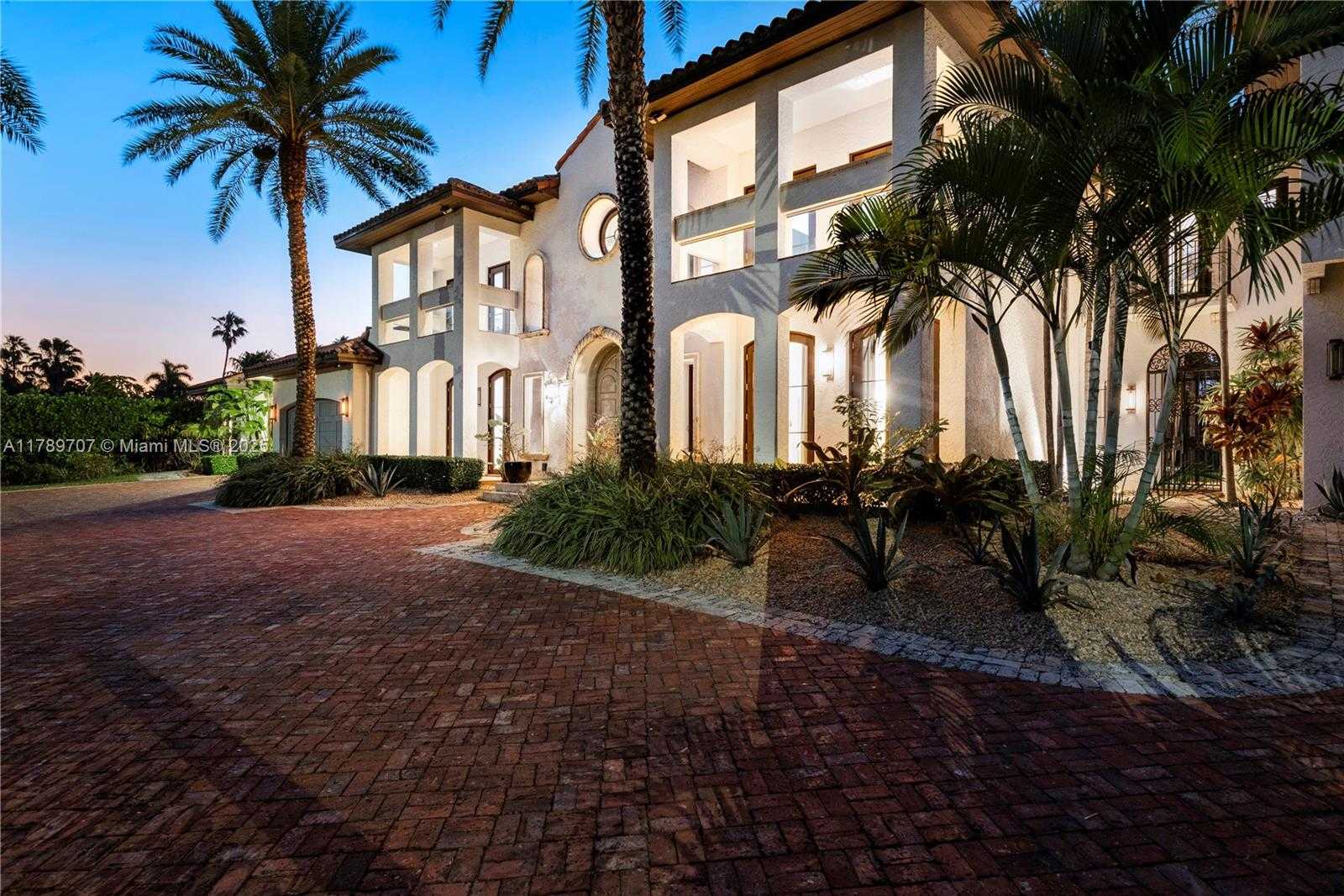 Small Image of 1201 NORTH EAST 83RD ST, Miami Number 60