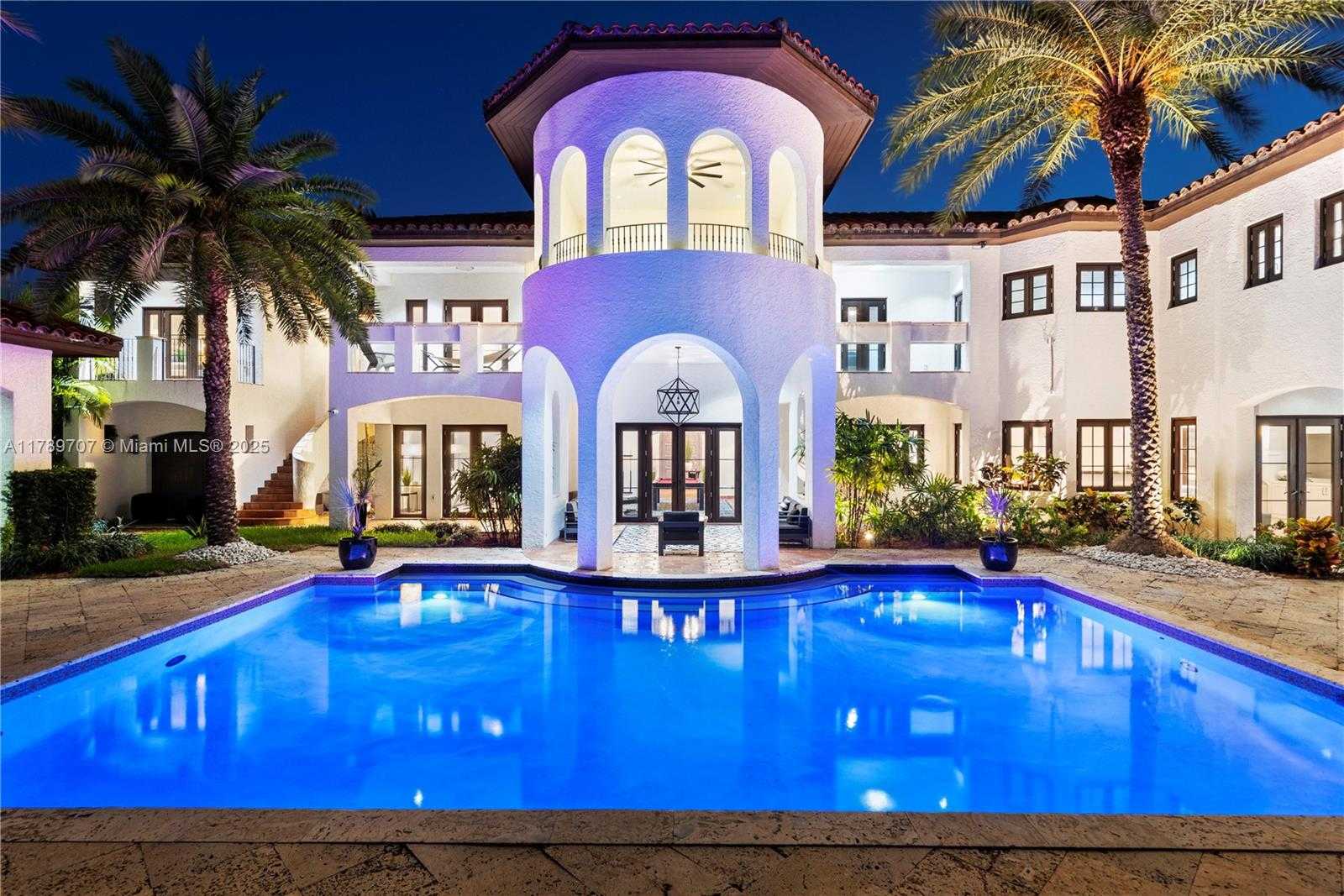Small Image of 1201 NORTH EAST 83RD ST, Miami Number 66