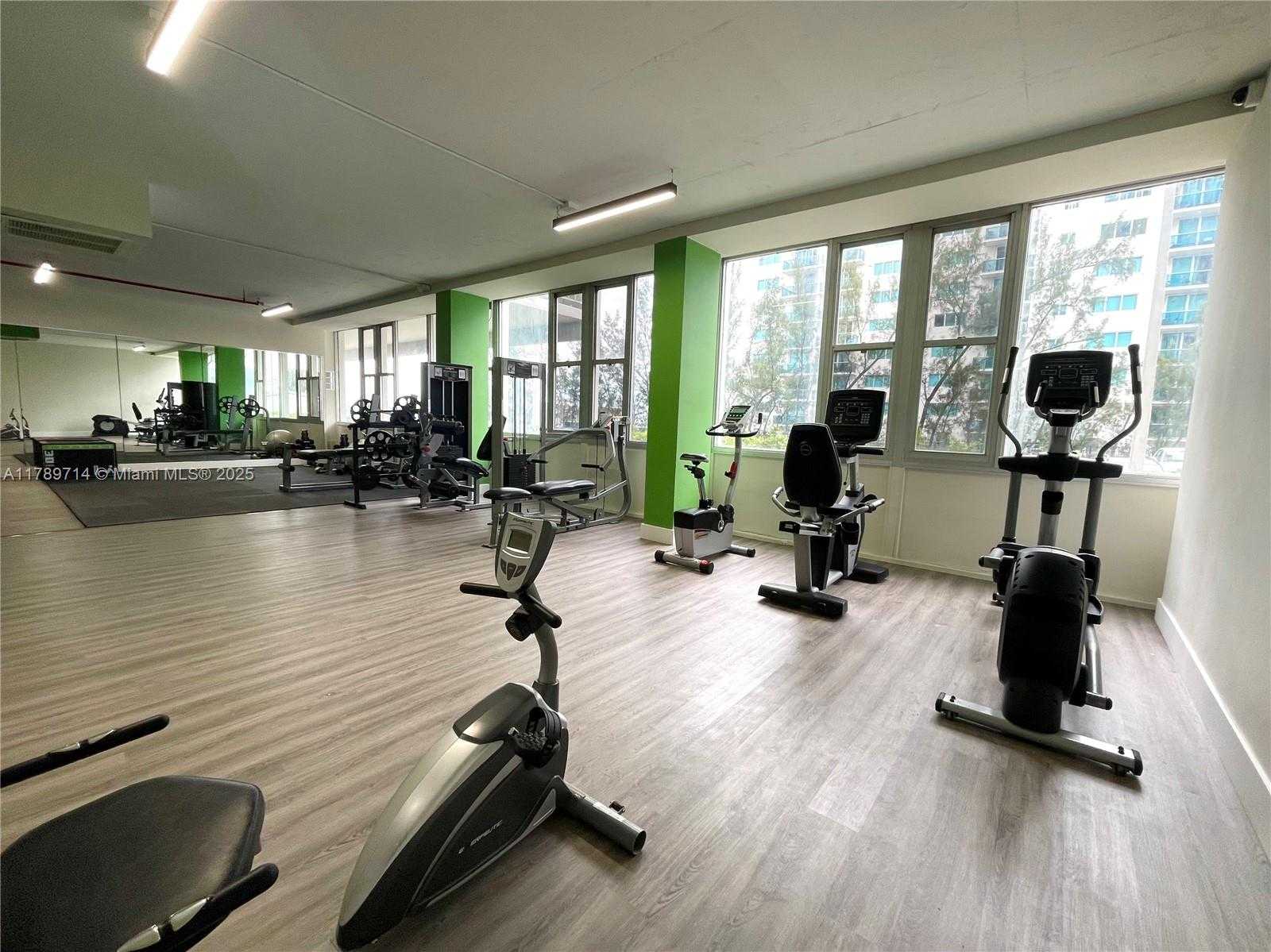 Small Image of 7545 EAST TREASURE DR #8D, North Bay Village Number 10