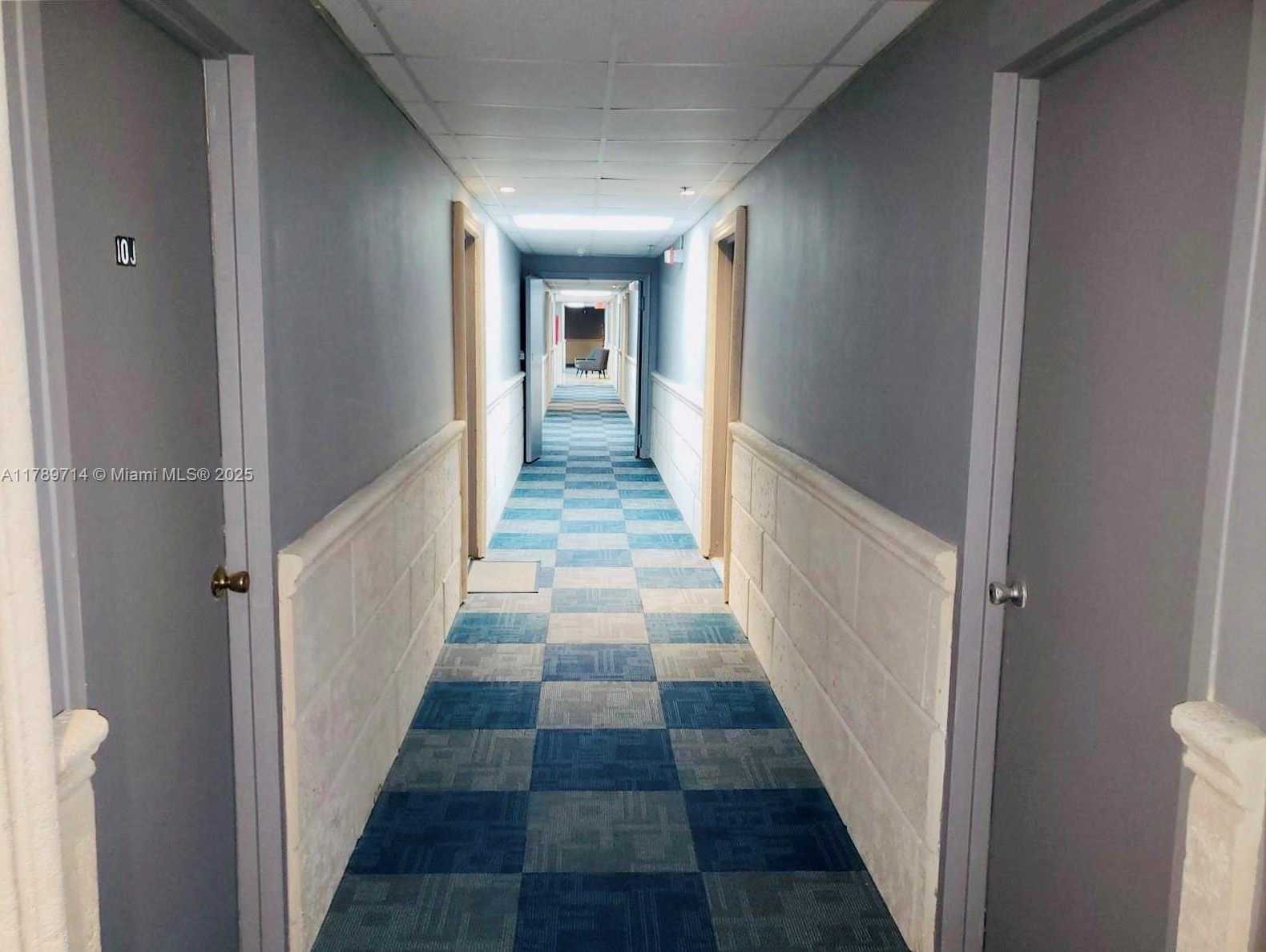 Small Image of 7545 EAST TREASURE DR #8D, North Bay Village Number 15