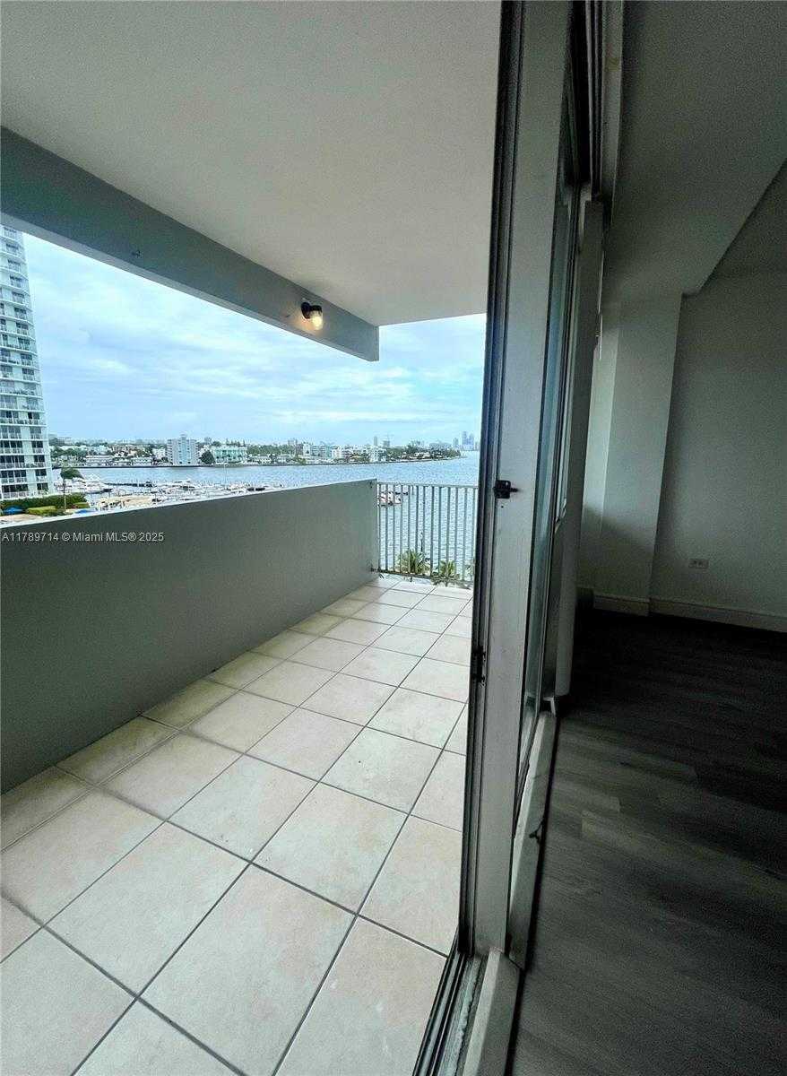 Small Image of 7545 EAST TREASURE DR #8D, North Bay Village Number 6