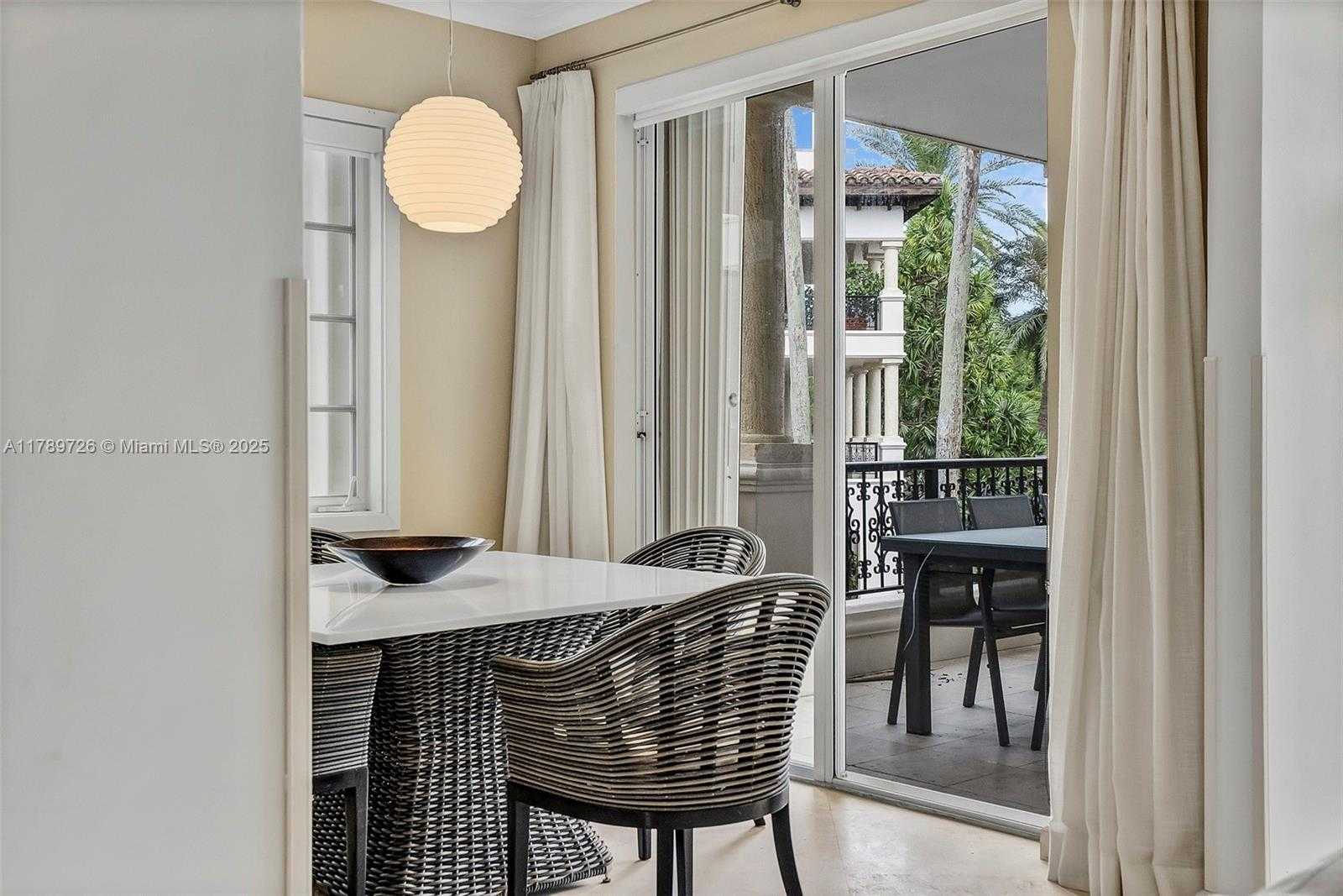 Small Image of 19227 FISHER ISLAND DR #19227, Miami Beach Number 14
