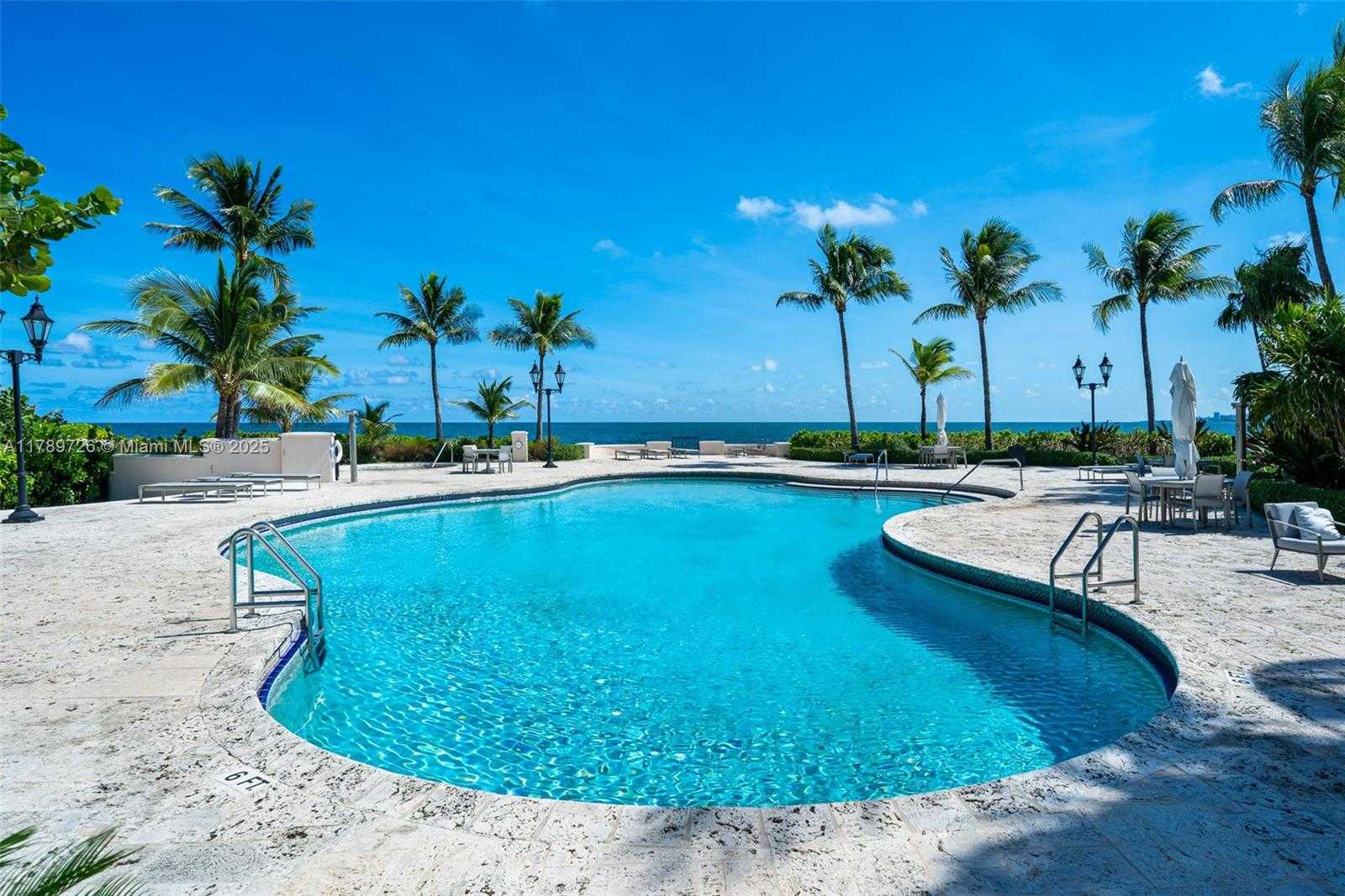Small Image of 19227 FISHER ISLAND DR #19227, Miami Beach Number 33