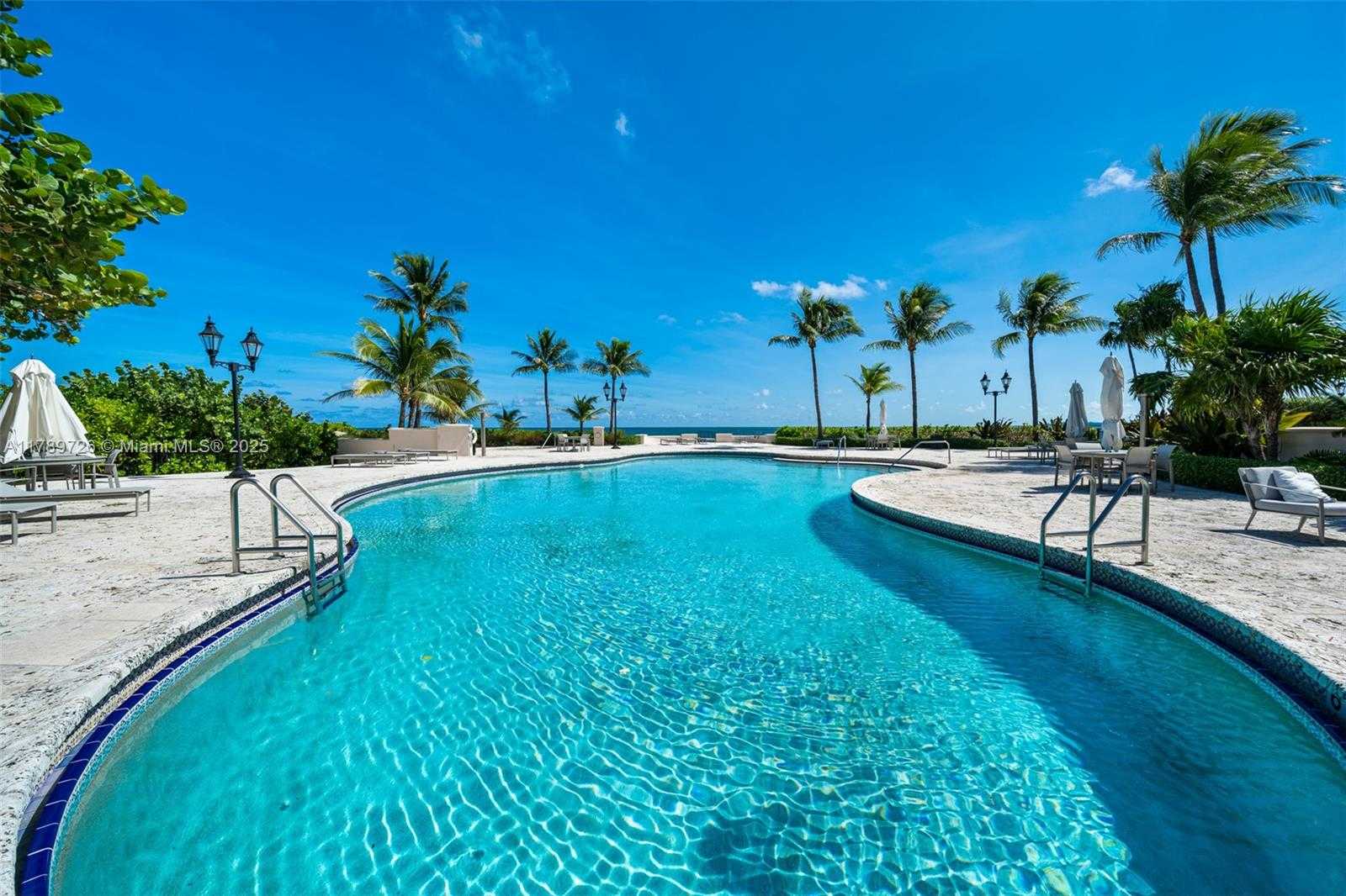 Small Image of 19227 FISHER ISLAND DR #19227, Miami Beach Number 34