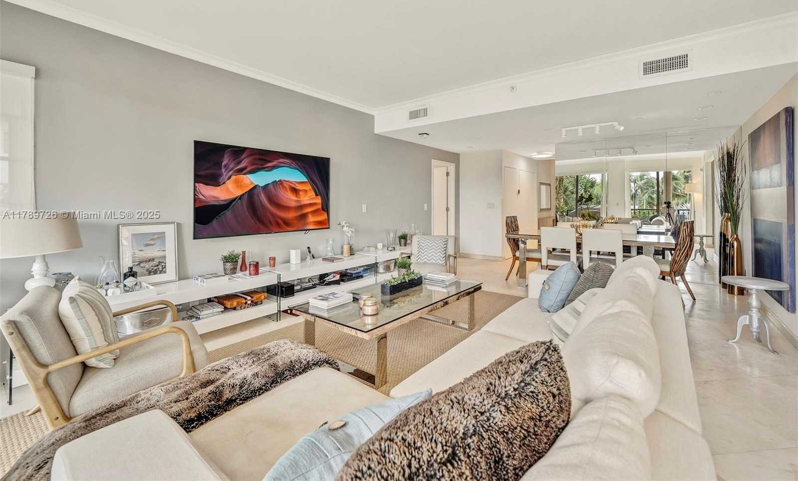 Small Image of 19227 FISHER ISLAND DR #19227, Miami Beach Number 5