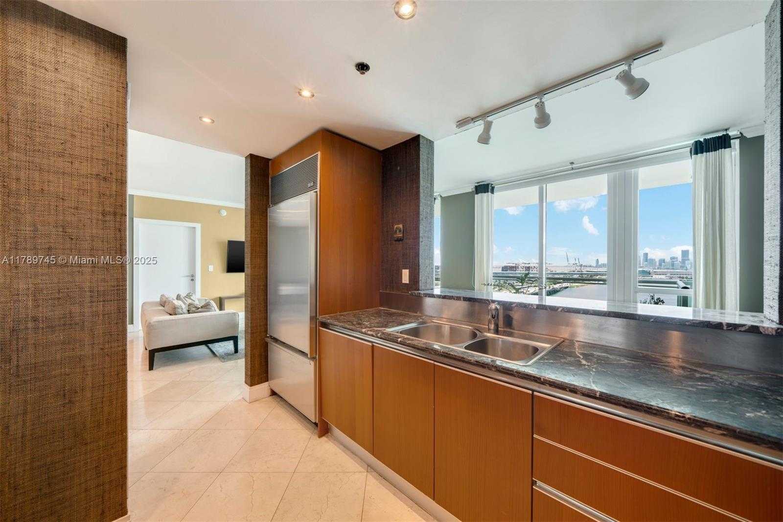 Small Image of 520 WEST AVENUE #1603, Miami Beach Number 10