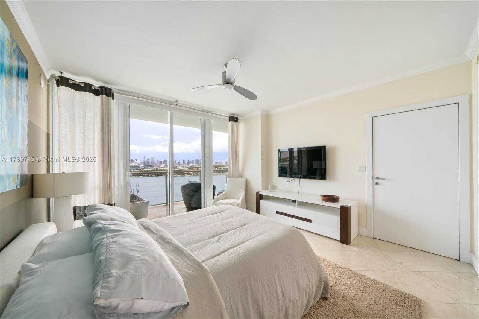 Small Image of 520 WEST AVENUE #1603, Miami Beach Number 15