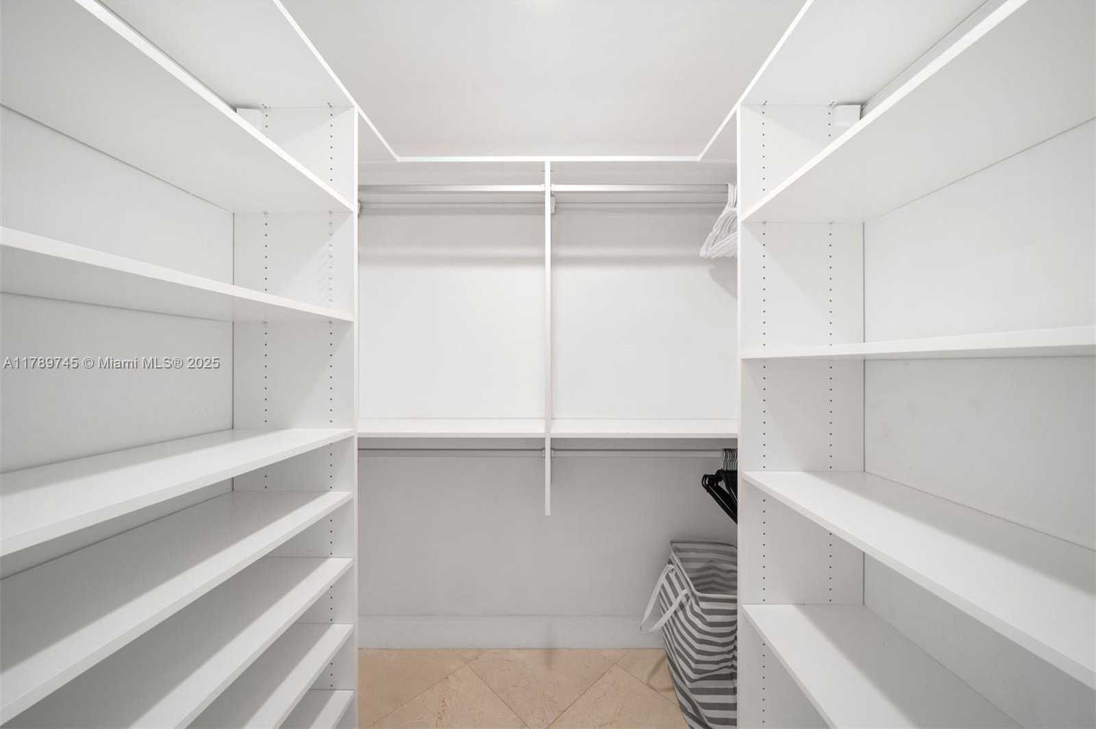 Small Image of 520 WEST AVENUE #1603, Miami Beach Number 17