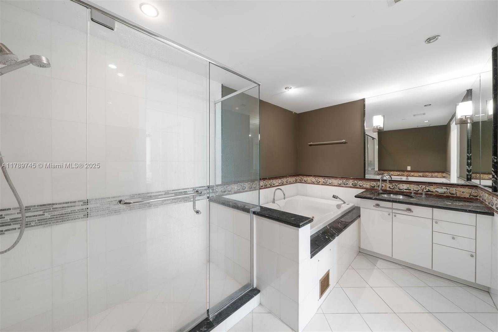Small Image of 520 WEST AVENUE #1603, Miami Beach Number 18