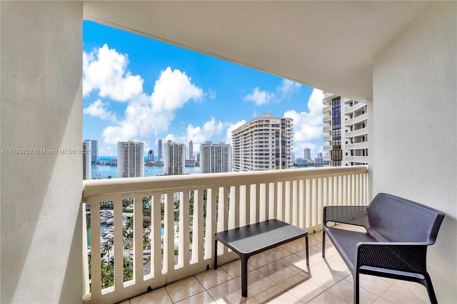Small Image of 1000 ISLAND BLVD #2508, Aventura Number 2