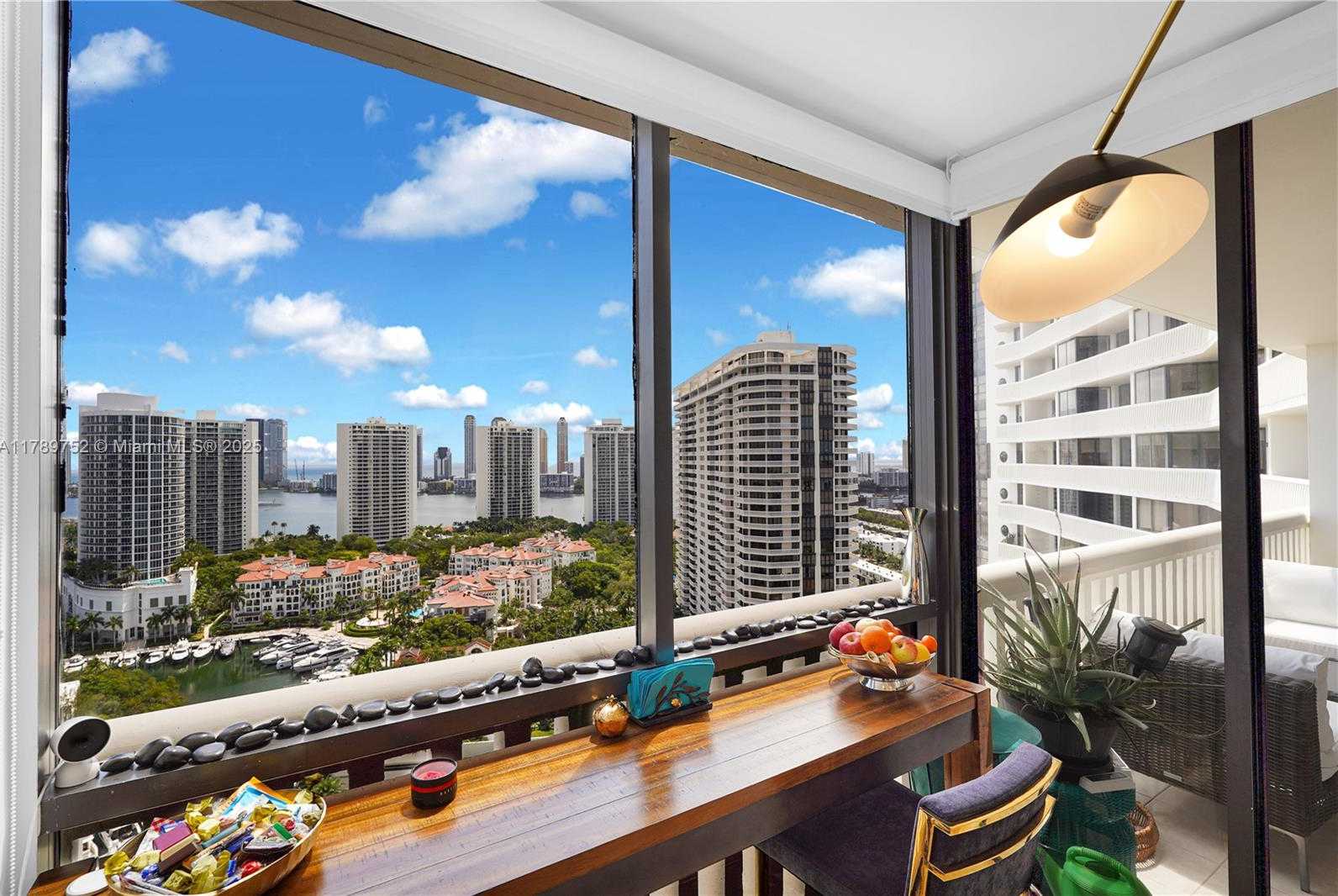 Small Image of 1000 ISLAND BLVD #2508, Aventura Number 21