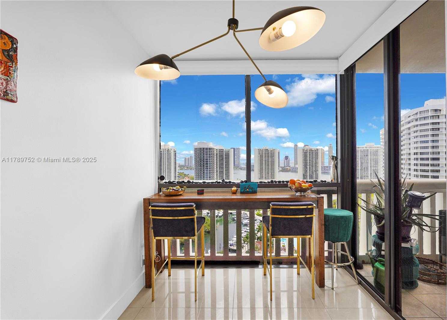Small Image of 1000 ISLAND BLVD #2508, Aventura Number 25
