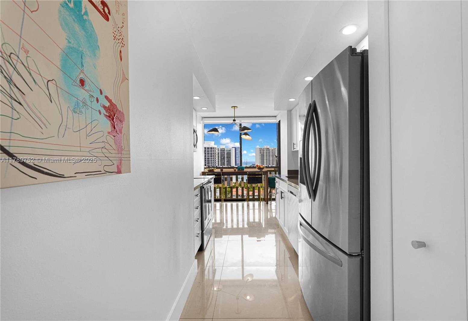 Small Image of 1000 ISLAND BLVD #2508, Aventura Number 26