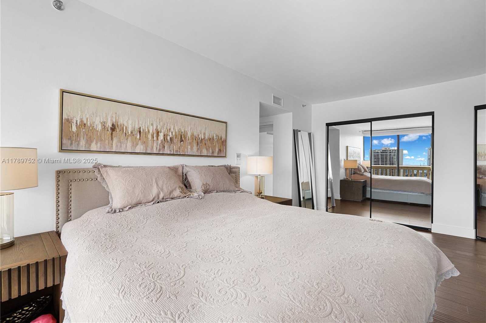 Small Image of 1000 ISLAND BLVD #2508, Aventura Number 39