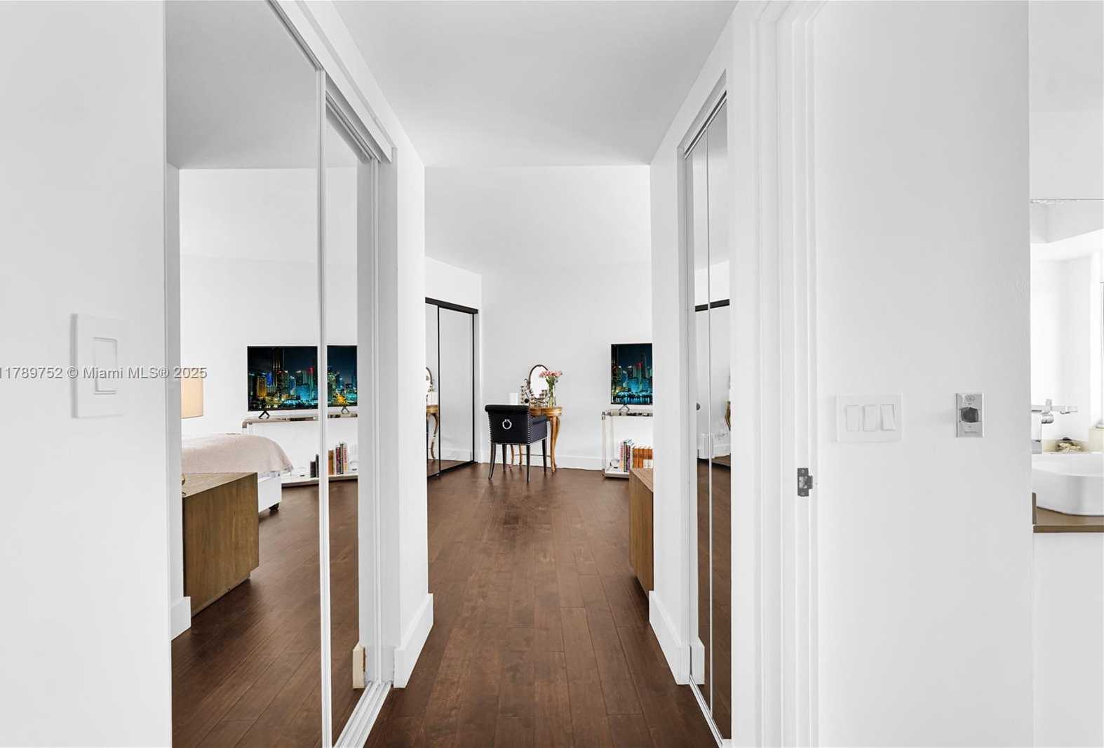 Small Image of 1000 ISLAND BLVD #2508, Aventura Number 40