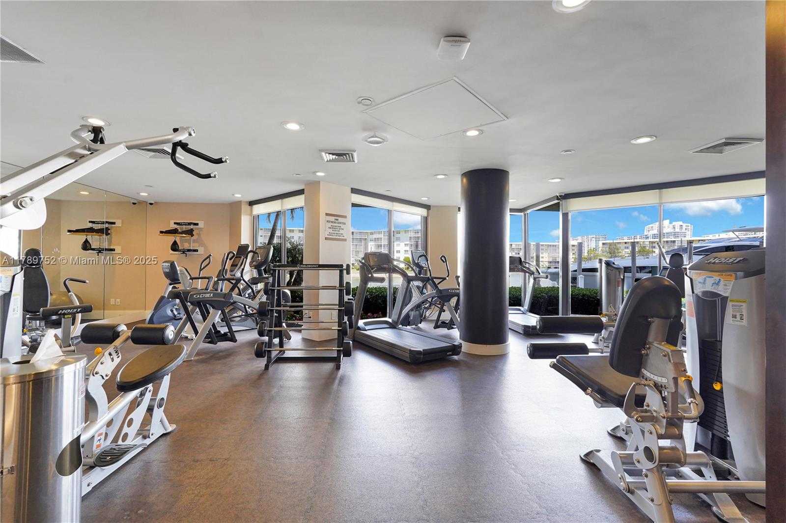 Small Image of 1000 ISLAND BLVD #2508, Aventura Number 48