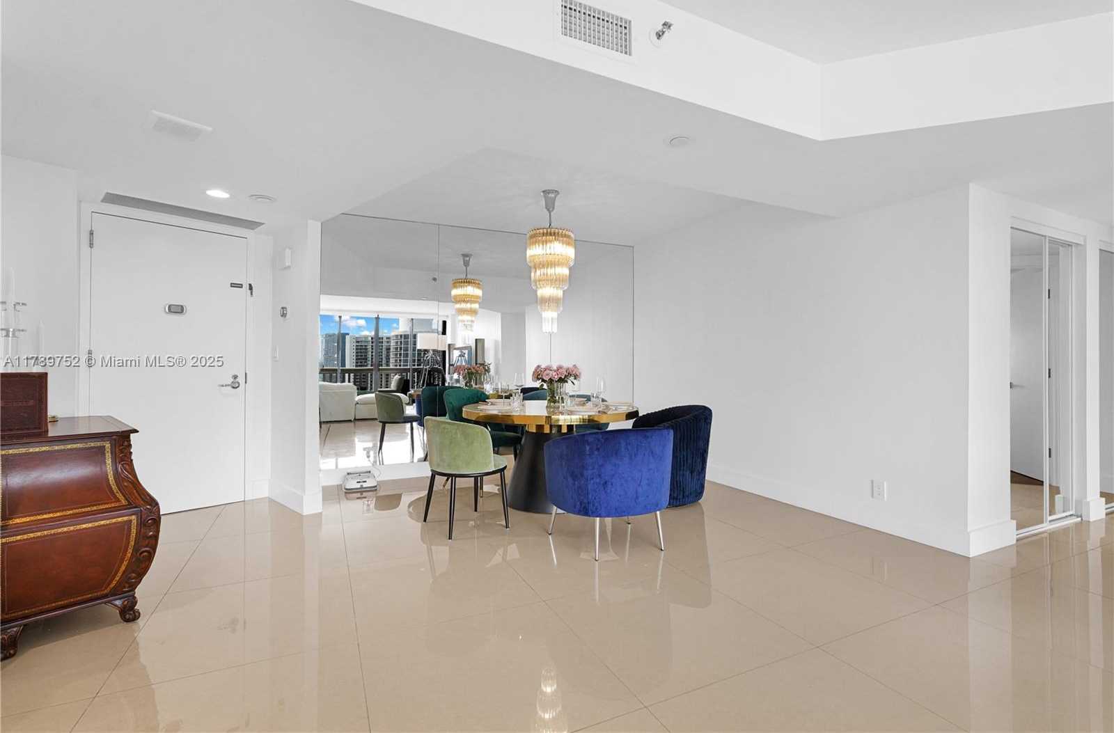 Small Image of 1000 ISLAND BLVD #2508, Aventura Number 5