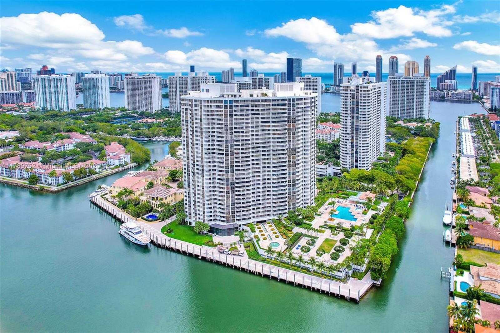 Small Image of 1000 ISLAND BLVD #2508, Aventura Number 54