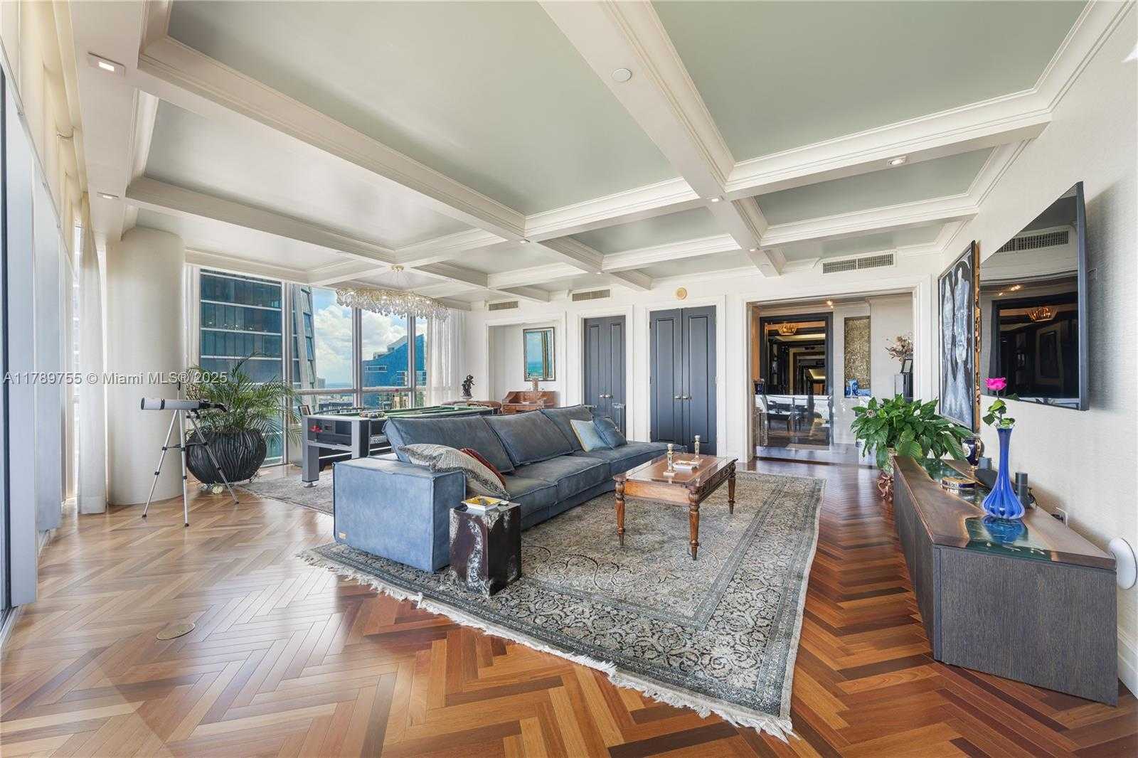 Small Image of 1100 BISCAYNE BLVD #5801, Miami Number 15