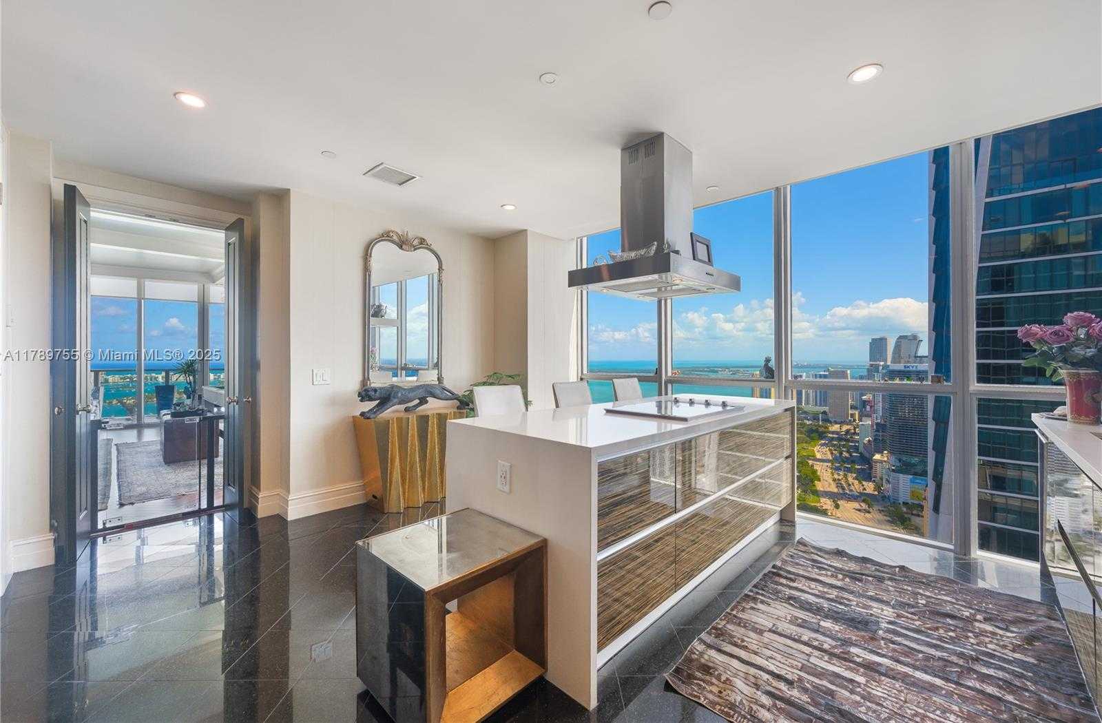 Small Image of 1100 BISCAYNE BLVD #5801, Miami Number 16