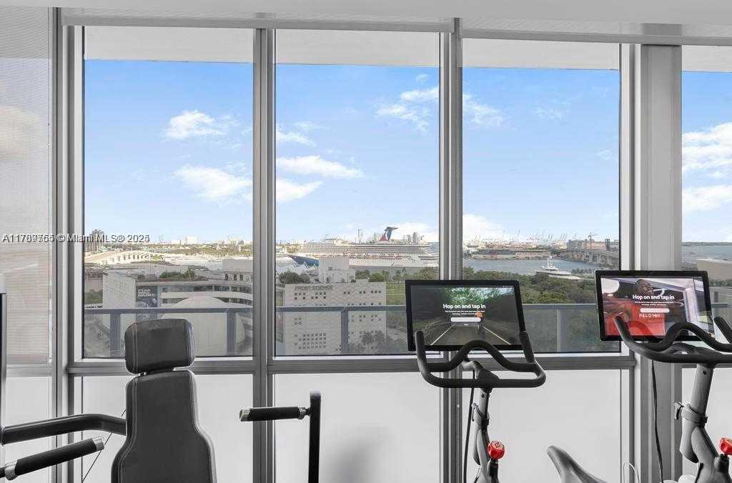 Small Image of 1100 BISCAYNE BLVD #5801, Miami Number 34