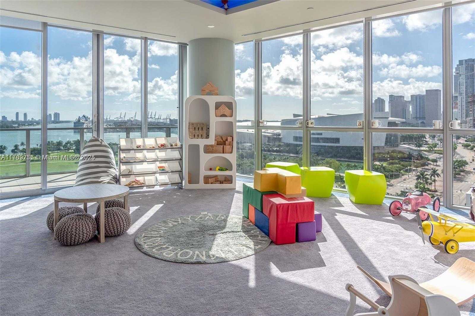 Small Image of 1100 BISCAYNE BLVD #5801, Miami Number 48