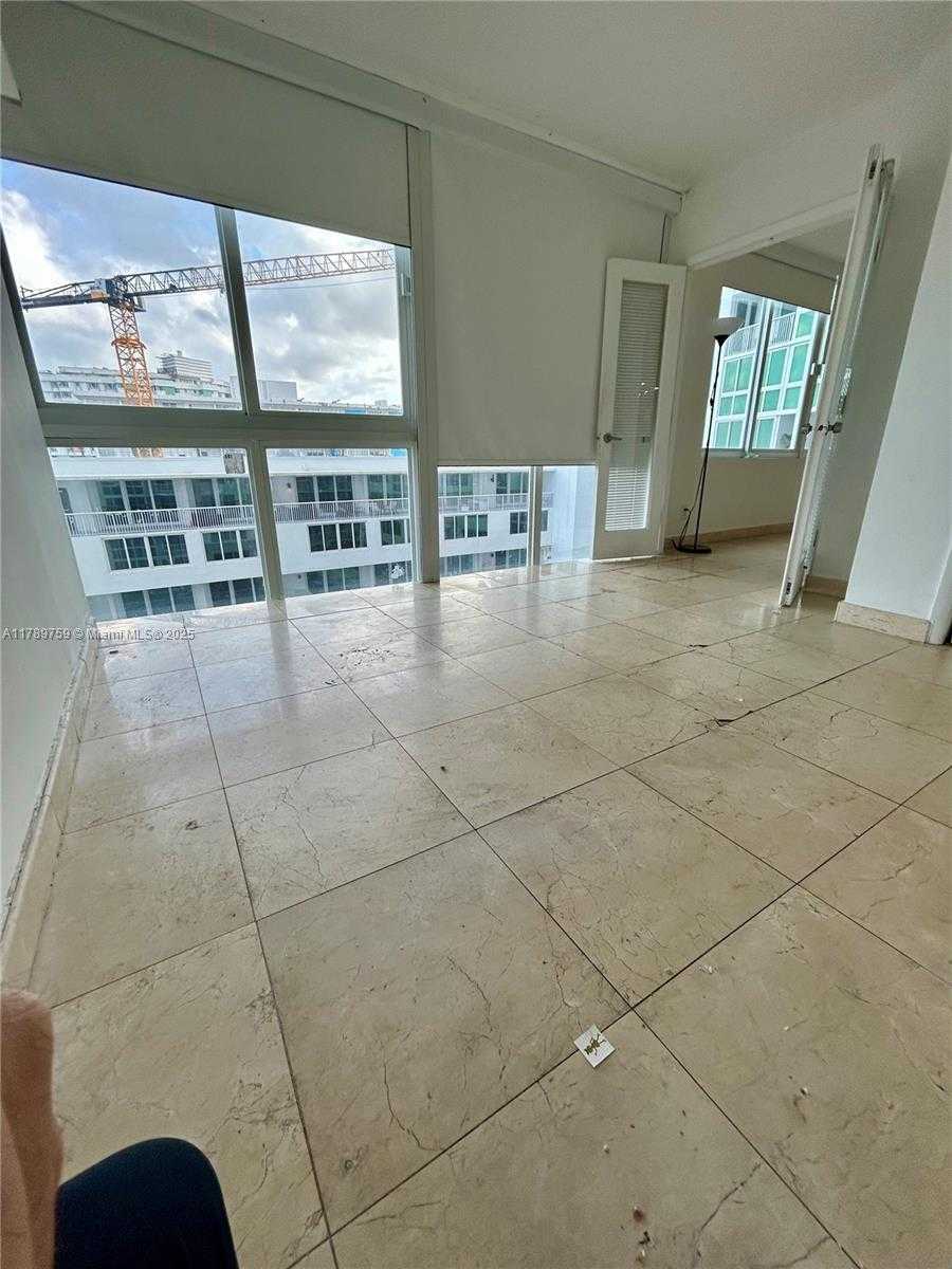 Small Image of 5401 COLLINS AVE #514, Miami Beach Number 41