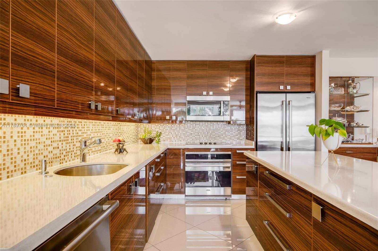 Small Image of 2 GROVE ISLE DR #B305, Miami Number 5
