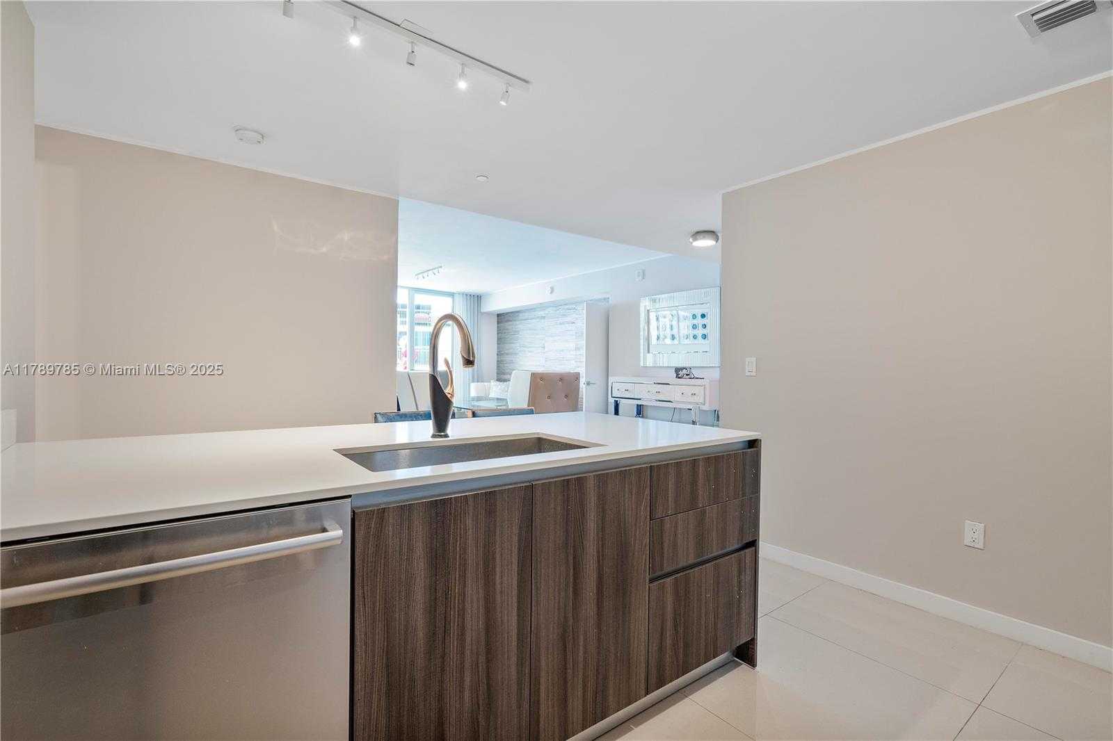Small Image of 488 NORTH EAST 18TH ST #1610, Miami Number 49