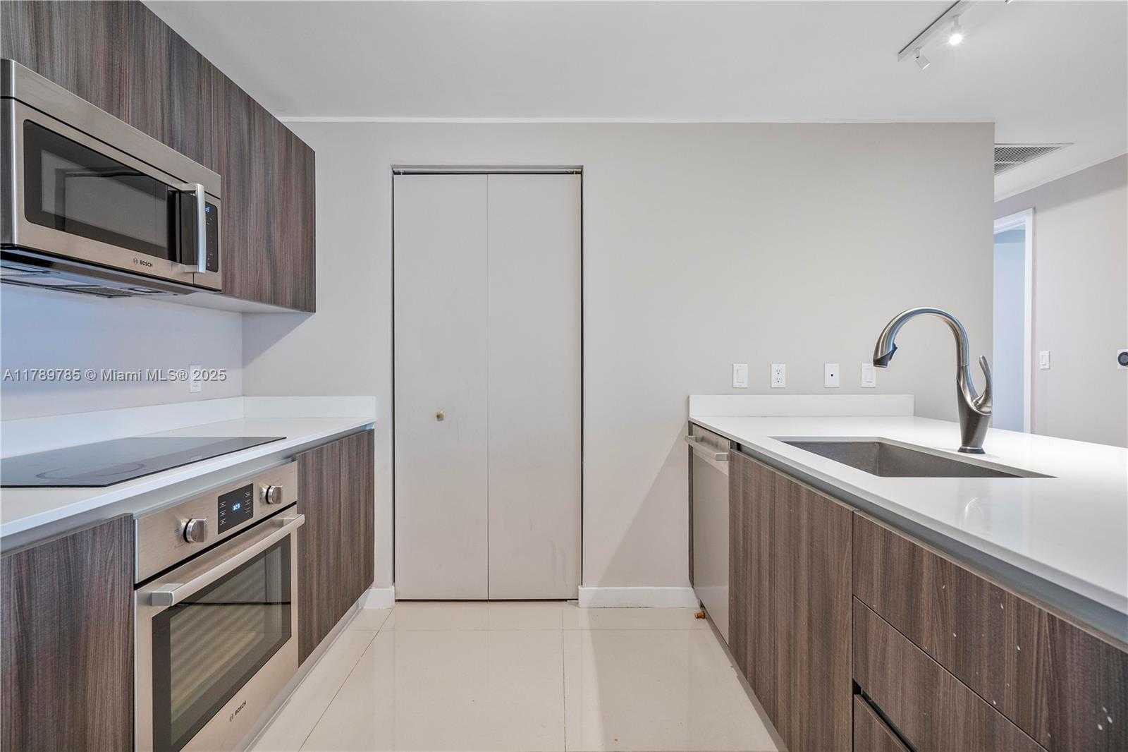 Small Image of 488 NORTH EAST 18TH ST #1610, Miami Number 51