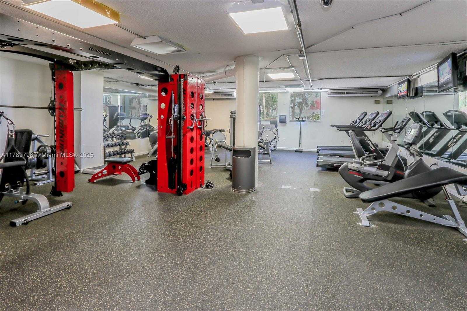 Small Image of 905 BRICKELL BAY DR #1121, Miami Number 19