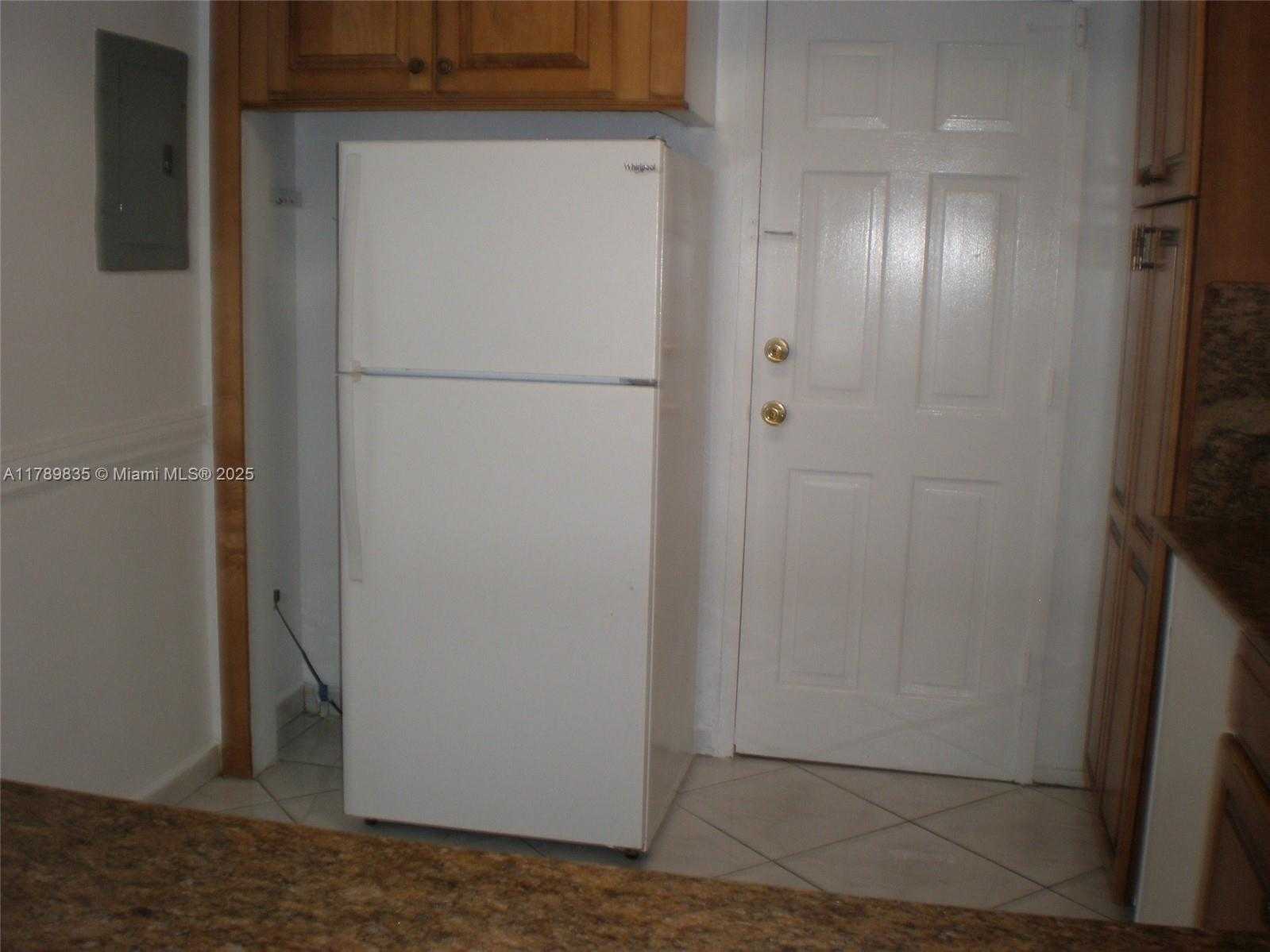 Small Image of 1460 NORTH EAST 169TH ST #310, Miami Number 5